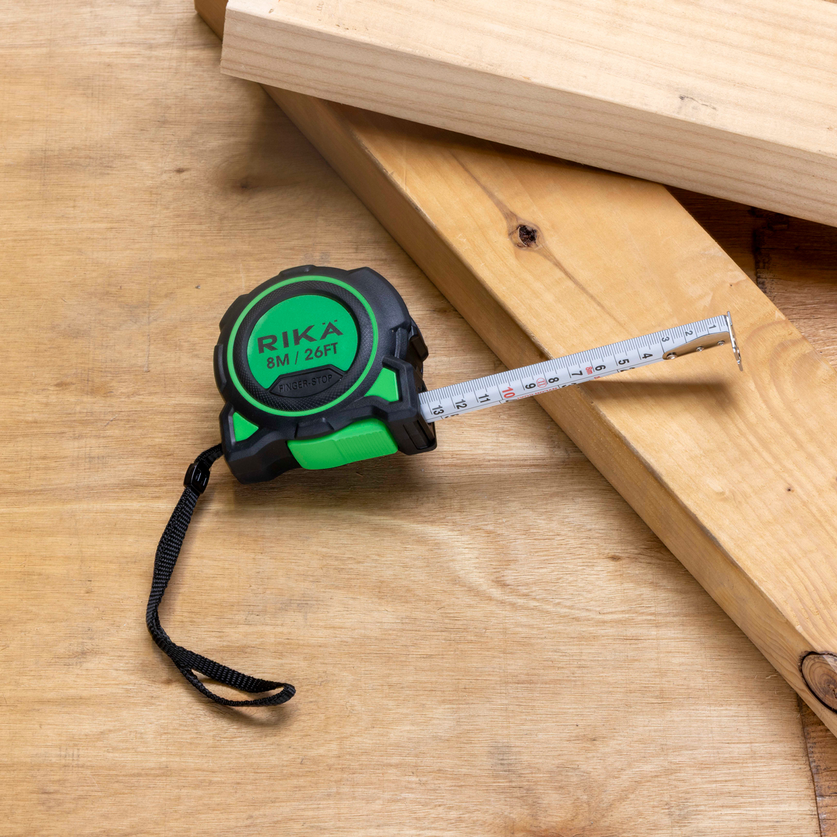 Rikä 8m Heavy Duty Tape Measure | Impact Resistant with 2.8m Standout